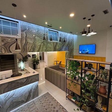 Park Hotel Tirana Yzberishti Εξωτερικό φωτογραφία