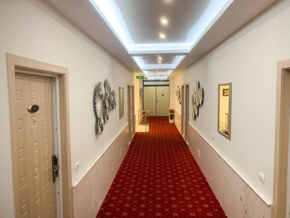 Park Hotel Tirana Yzberishti Εξωτερικό φωτογραφία