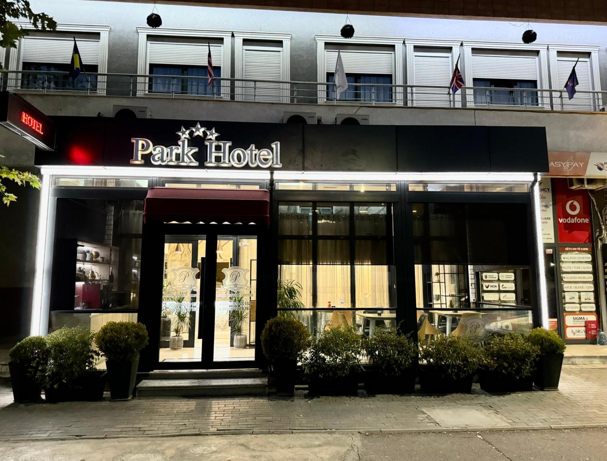 Park Hotel Tirana Yzberishti Εξωτερικό φωτογραφία