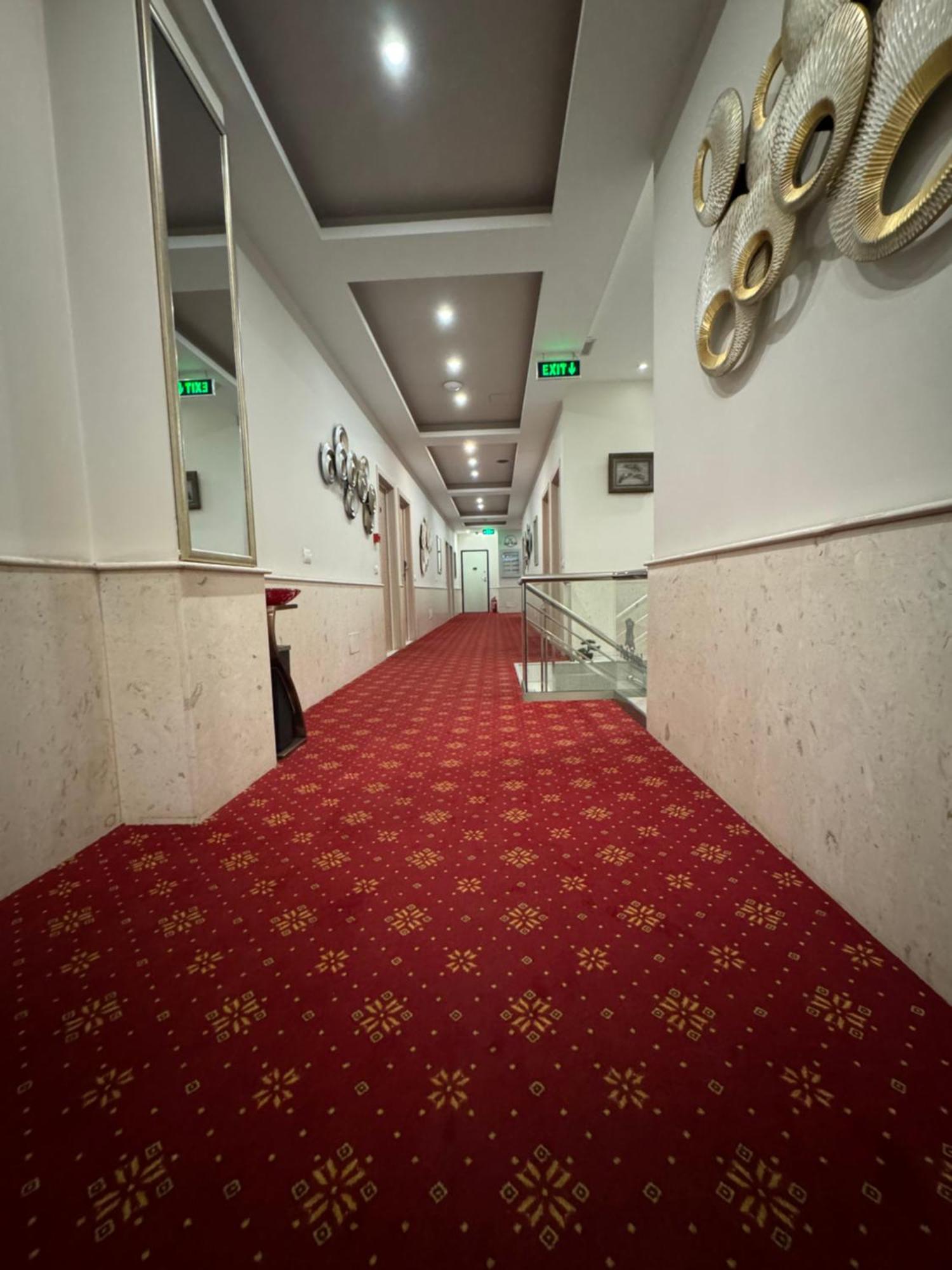 Park Hotel Tirana Yzberishti Εξωτερικό φωτογραφία