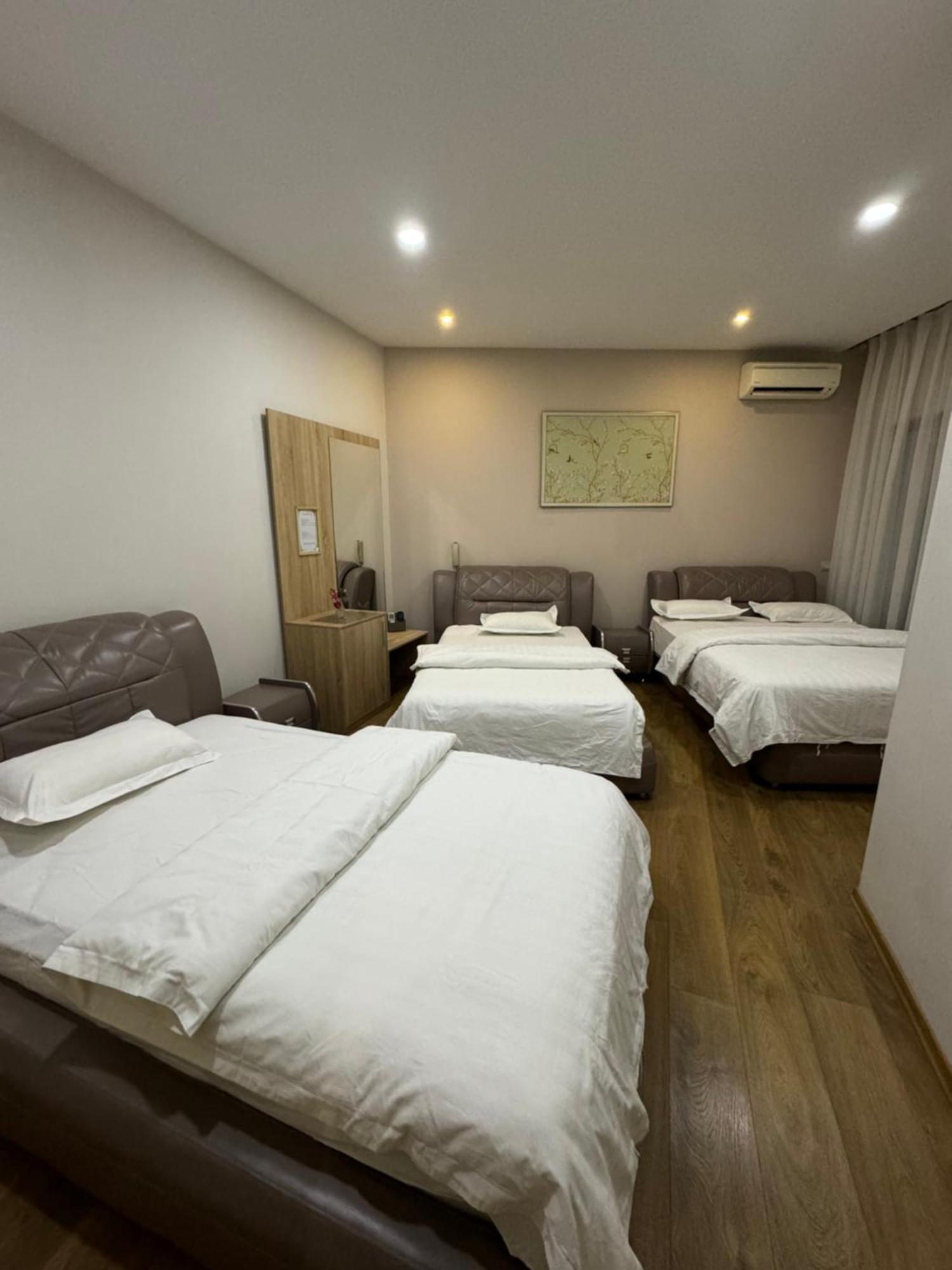 Park Hotel Tirana Yzberishti Εξωτερικό φωτογραφία